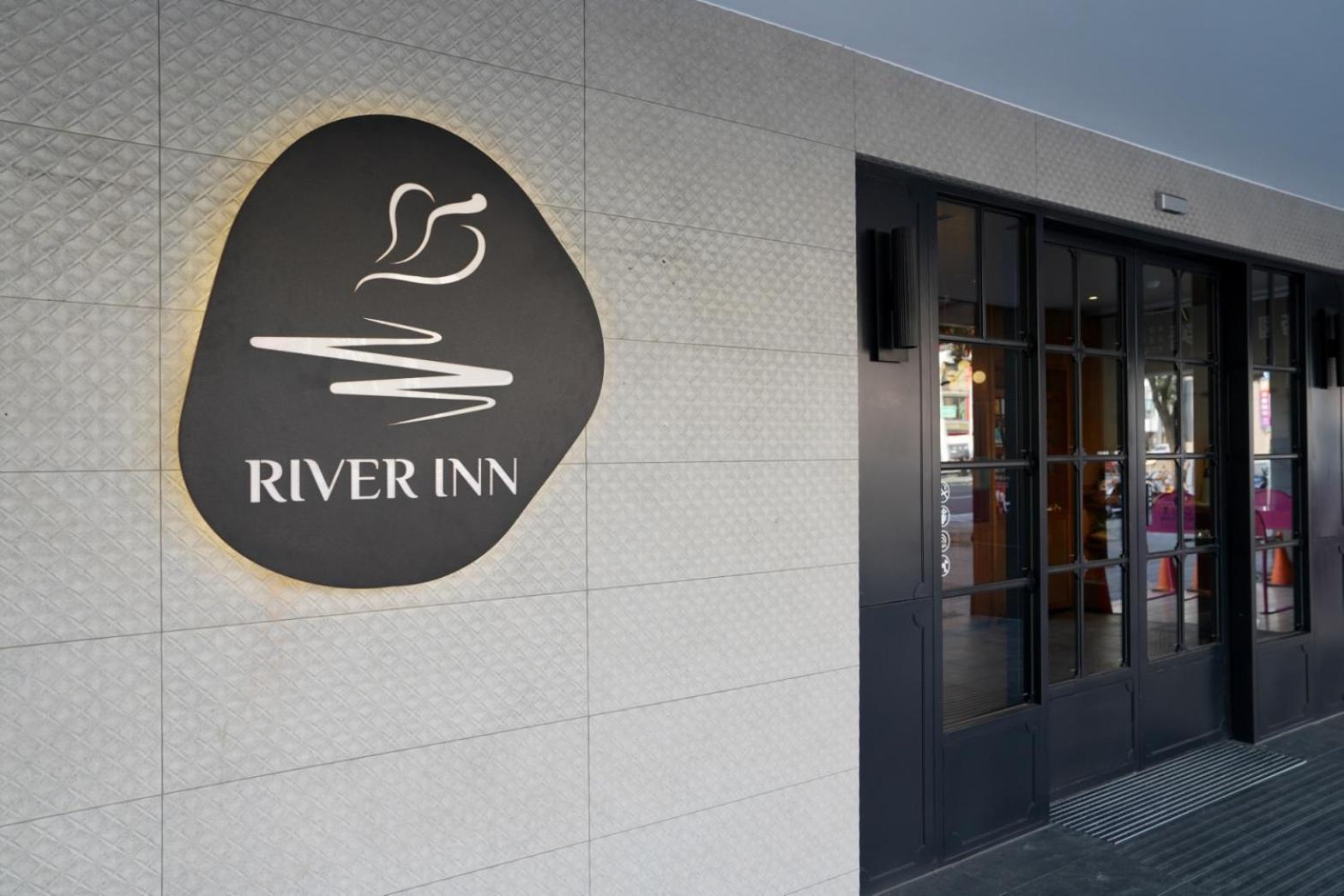 River Inn Station 高雄市 エクステリア 写真